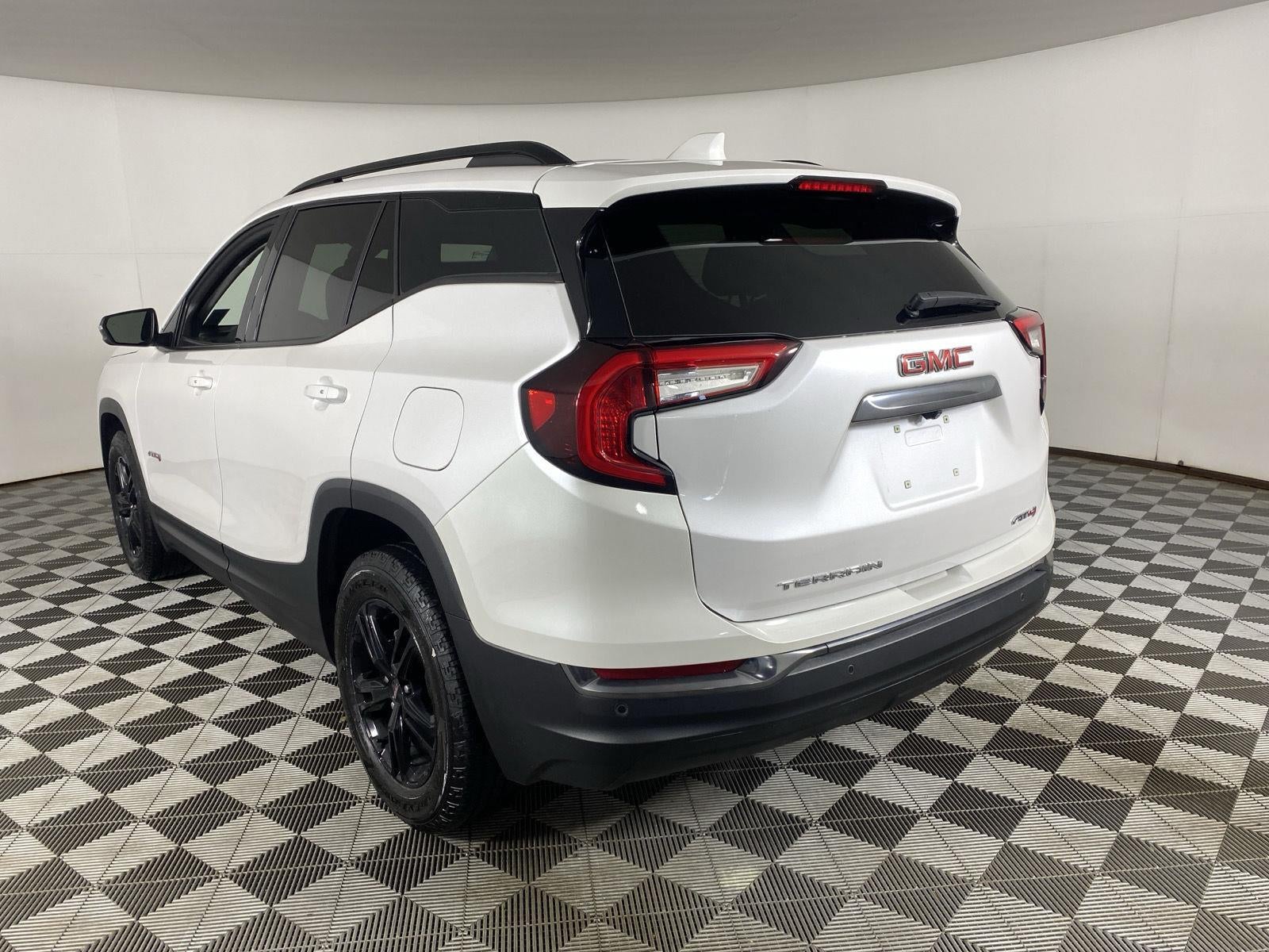 2024 GMC Terrain AT4