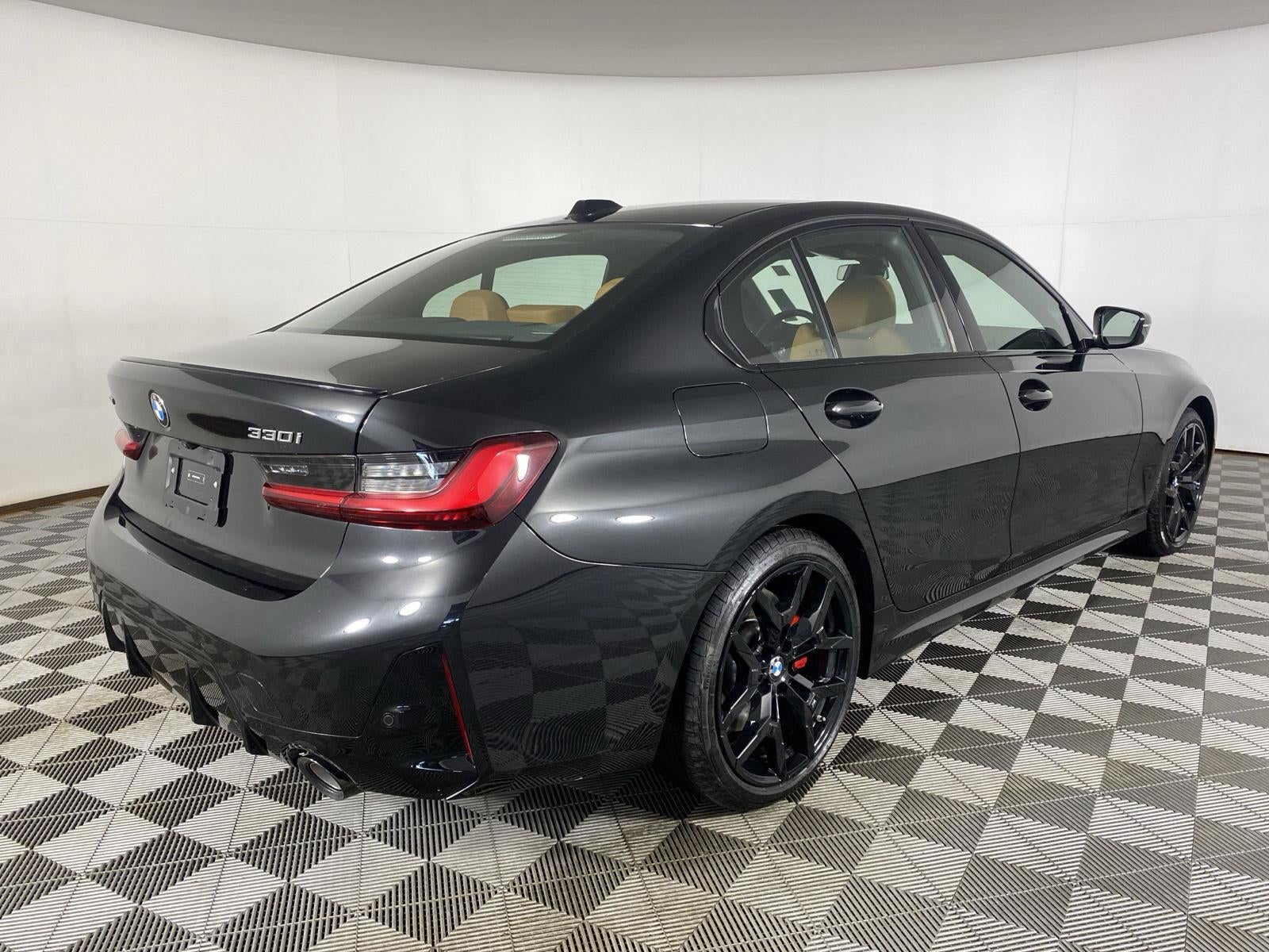 2025 BMW 3 Series 330i xDrive