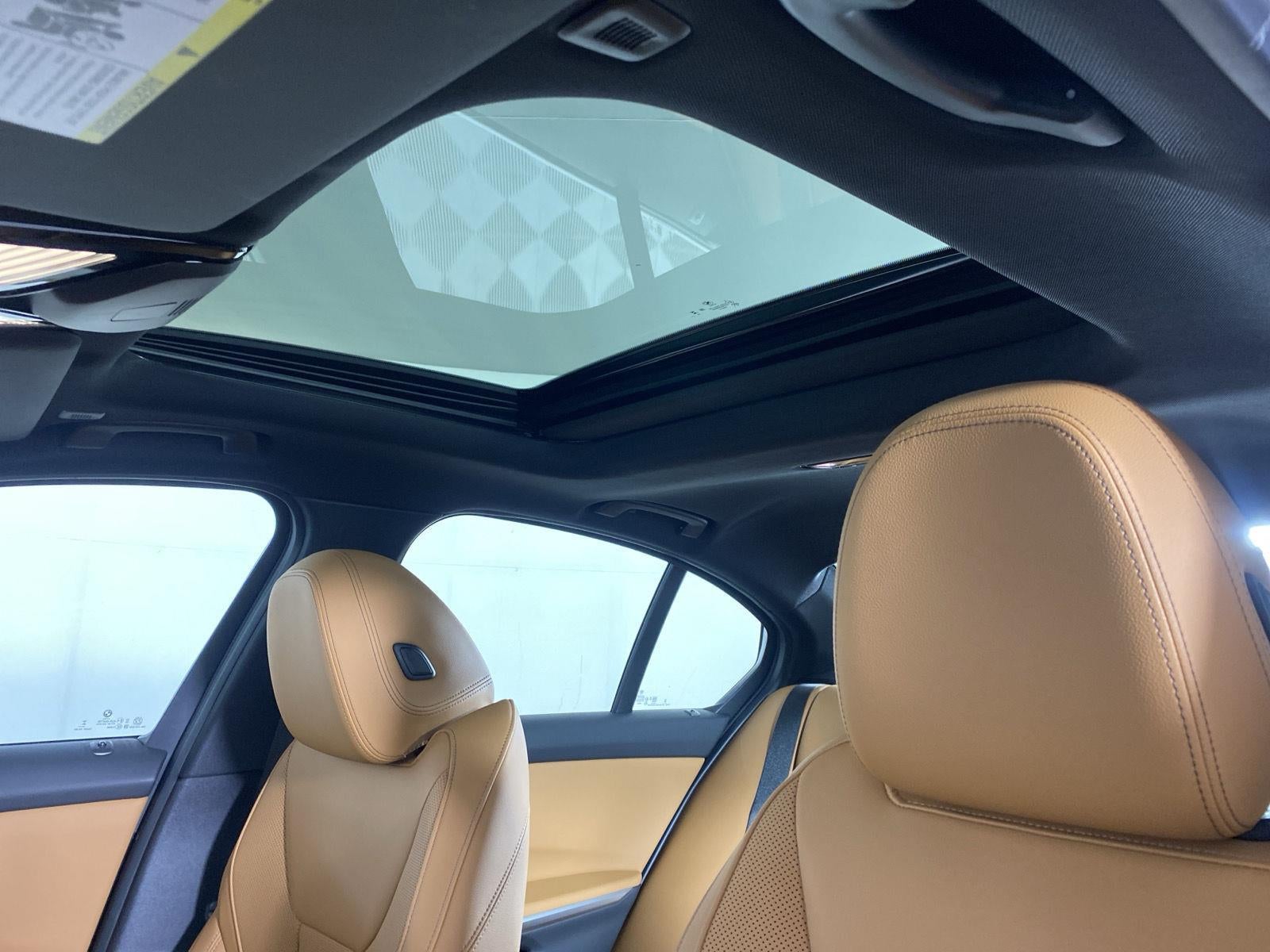 2025 BMW 3 Series 330i xDrive