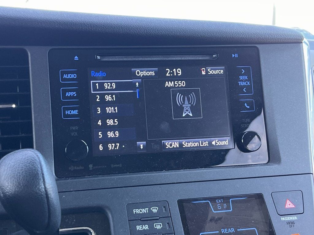 2017 Toyota Sienna L 7 Passenger