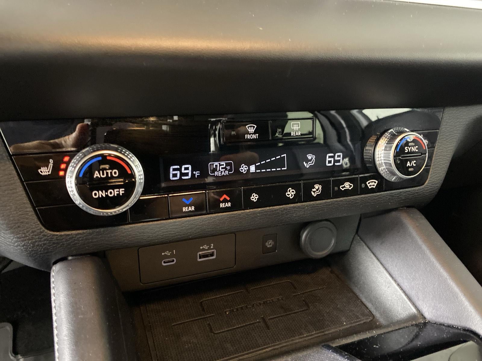 2024 Mitsubishi Outlander SEL