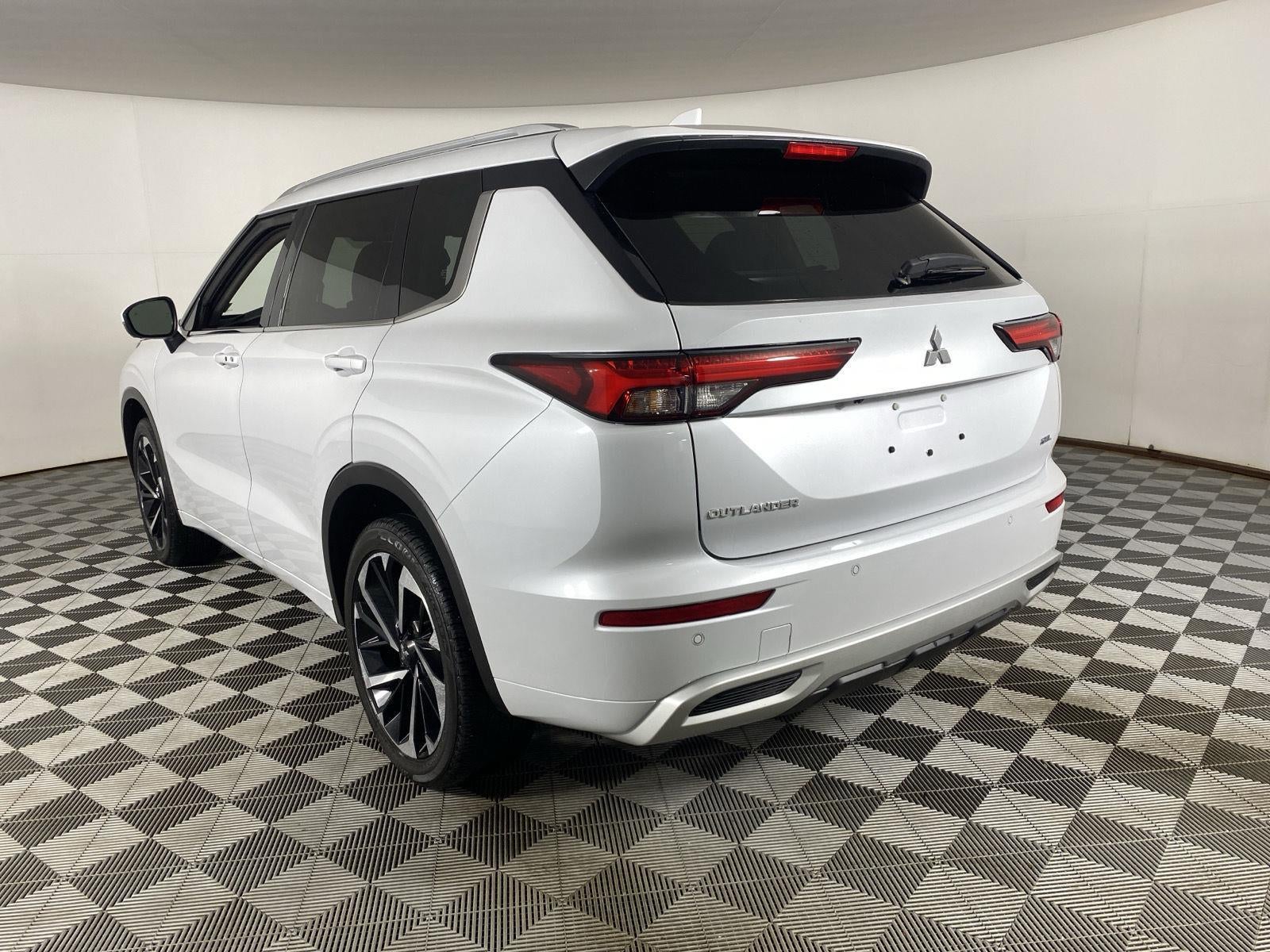 2024 Mitsubishi Outlander SEL