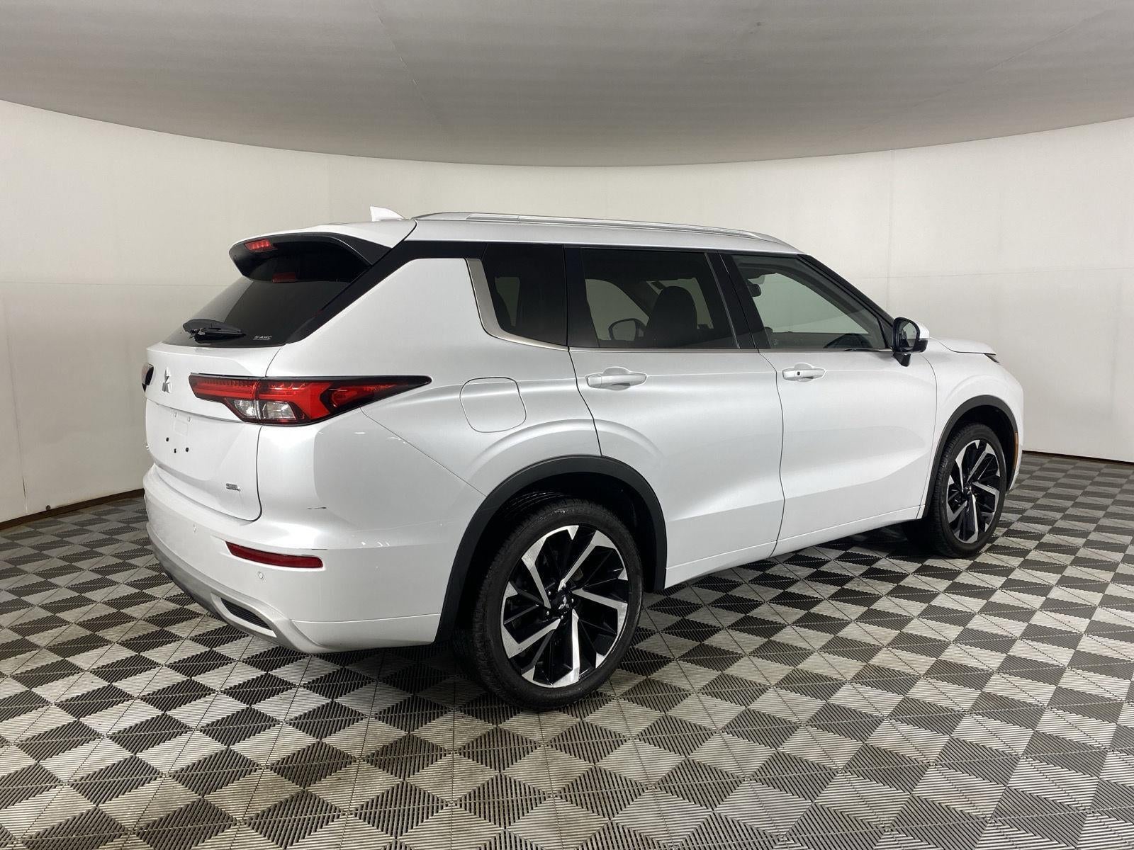 2024 Mitsubishi Outlander SEL
