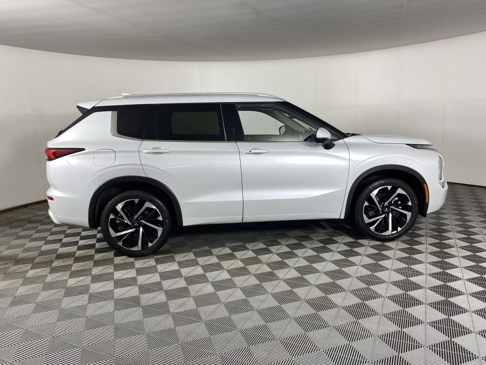 2024 Mitsubishi Outlander SEL