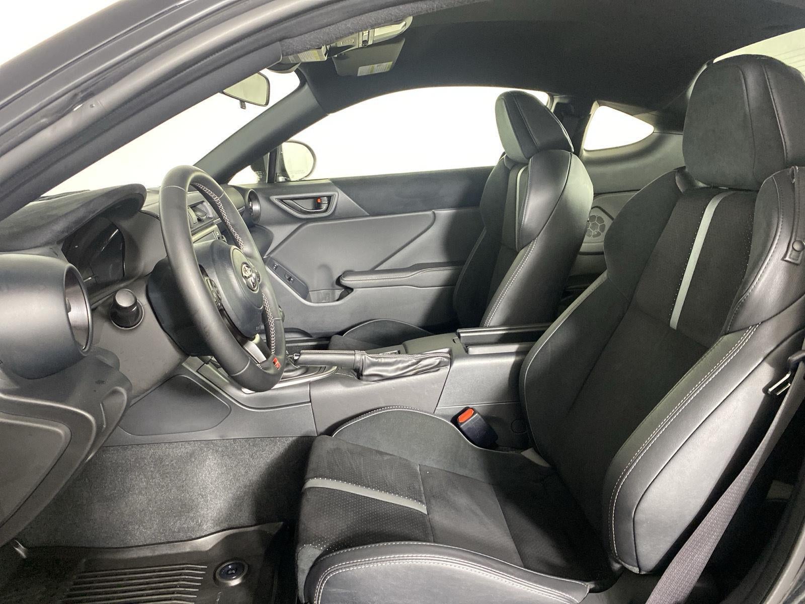 2025 Toyota GR86 Premium