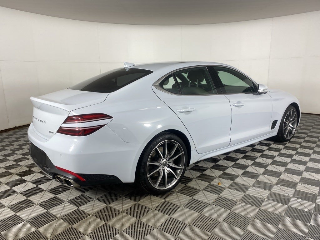 2022 Genesis G70 2.0T
