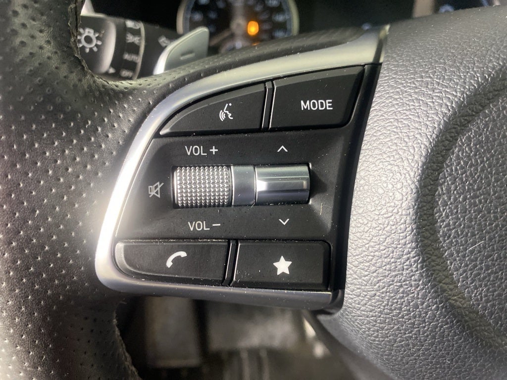 2022 Genesis G70 2.0T