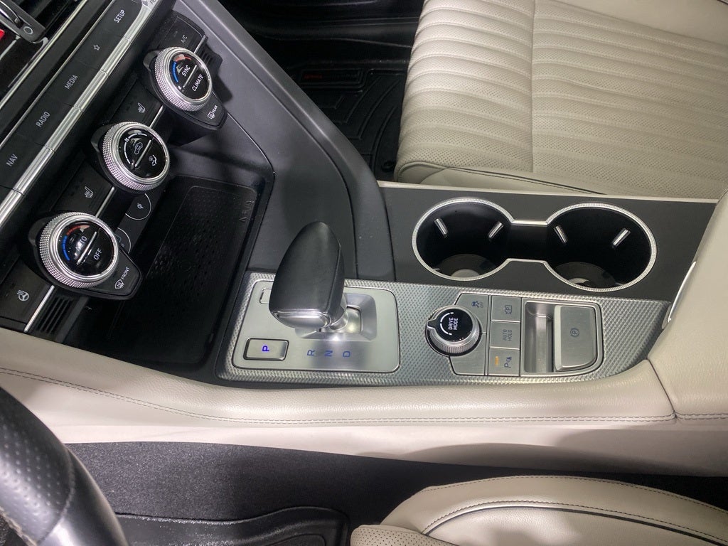 2022 Genesis G70 2.0T