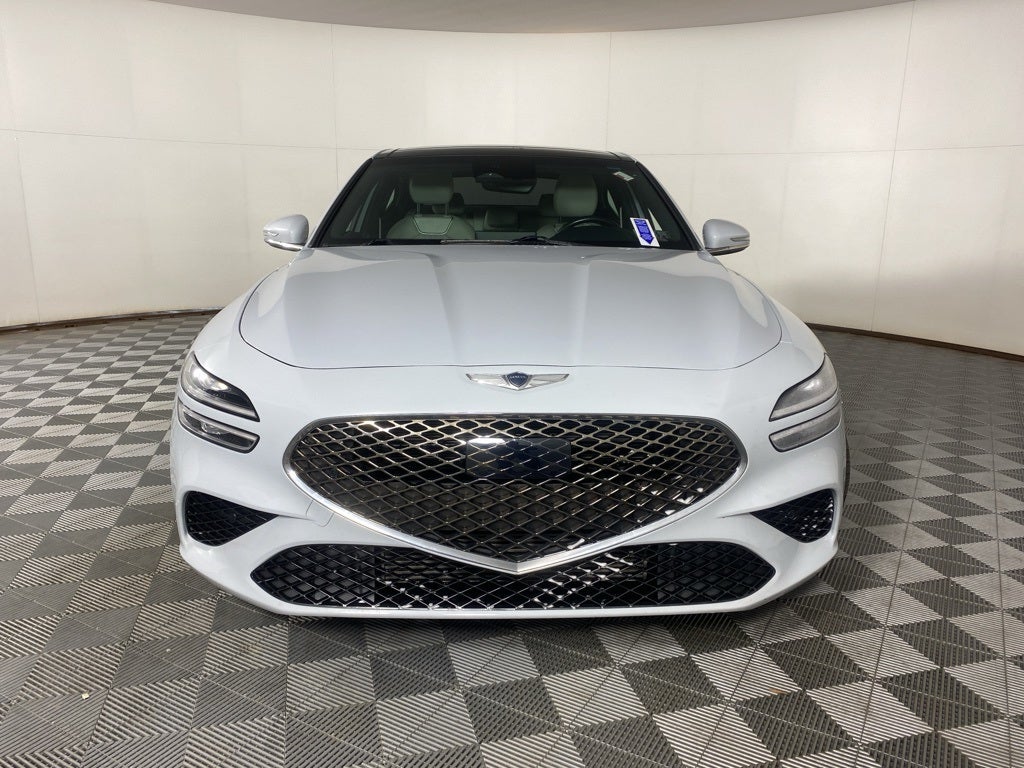 2022 Genesis G70 2.0T