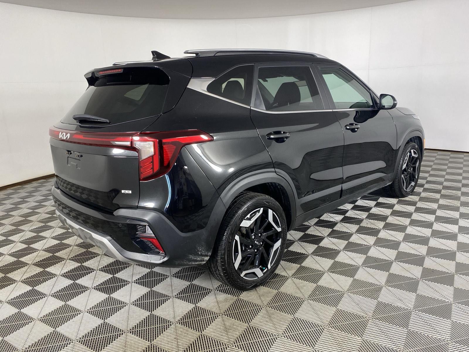 2025 Kia Seltos SX