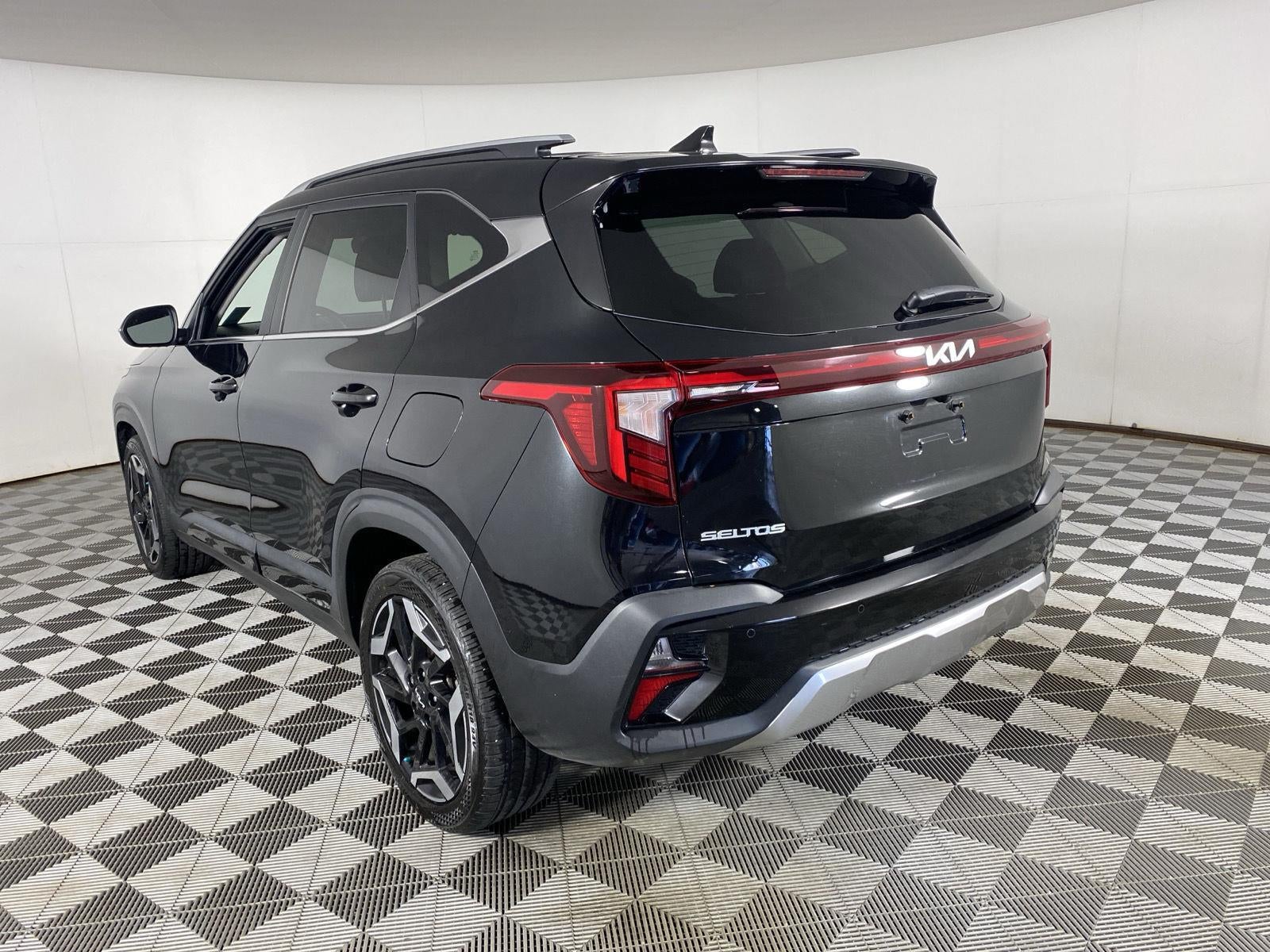 2025 Kia Seltos SX