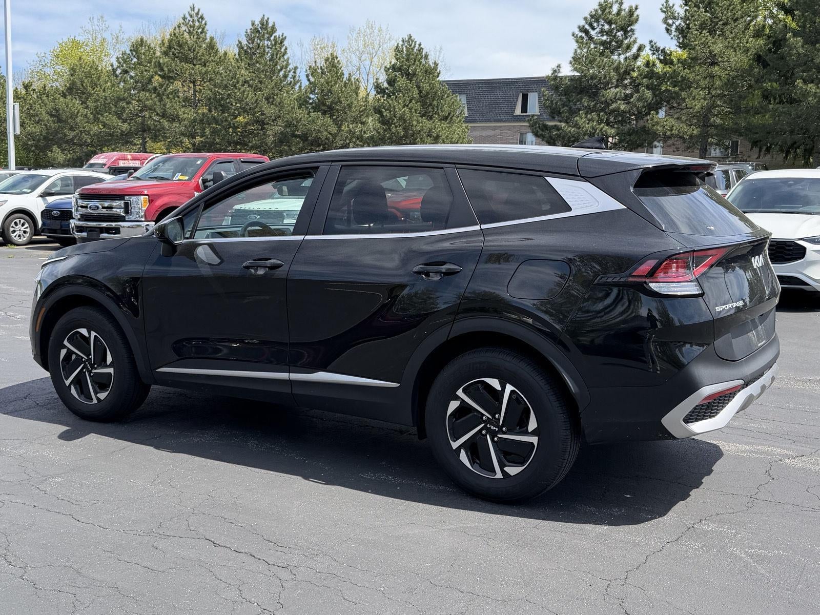 2023 Kia Sportage Hybrid LX