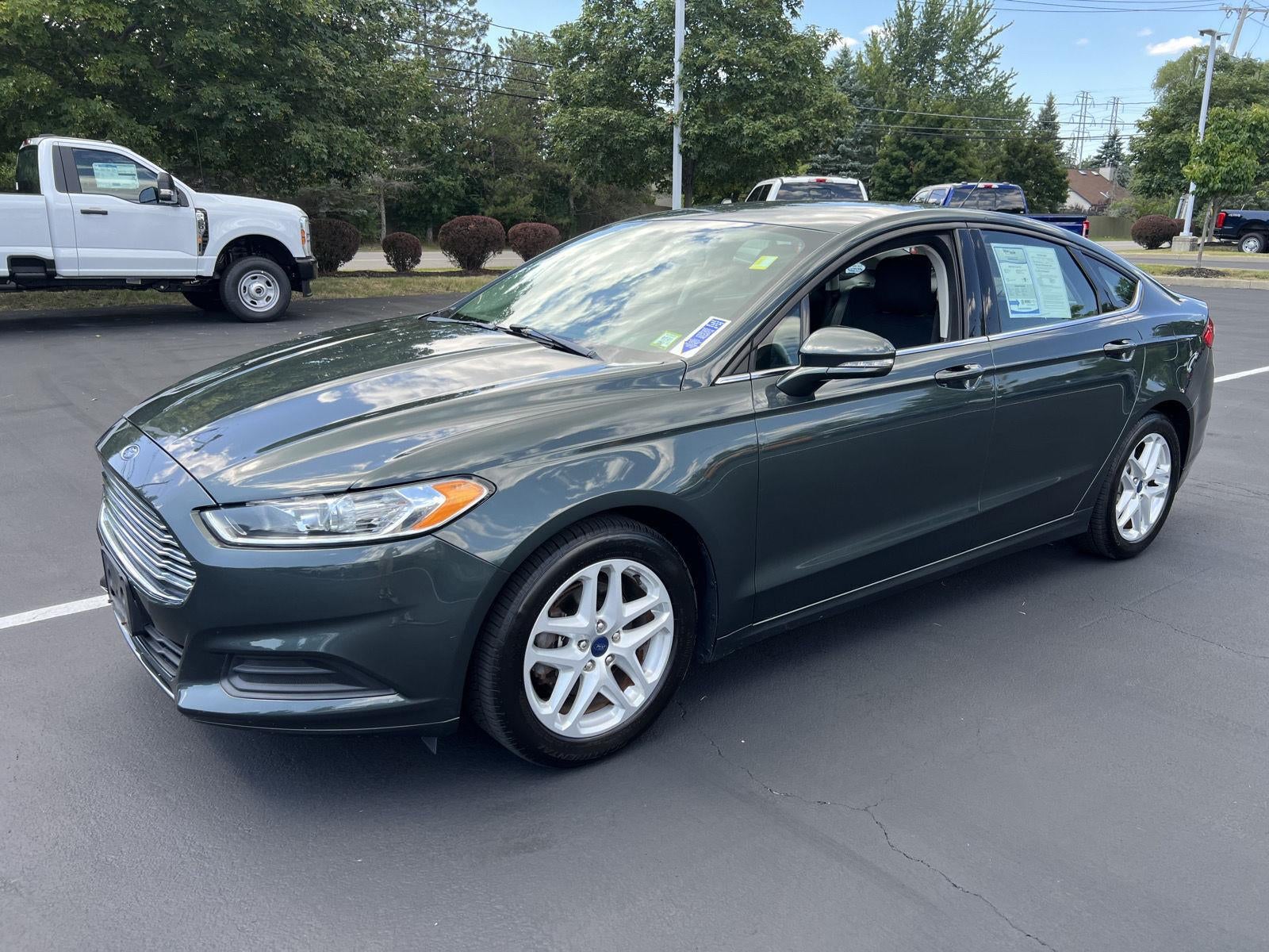 2016 Ford Fusion SE