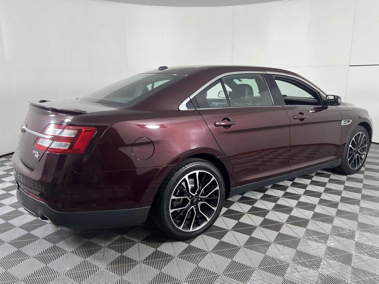 2018 Ford Taurus SEL