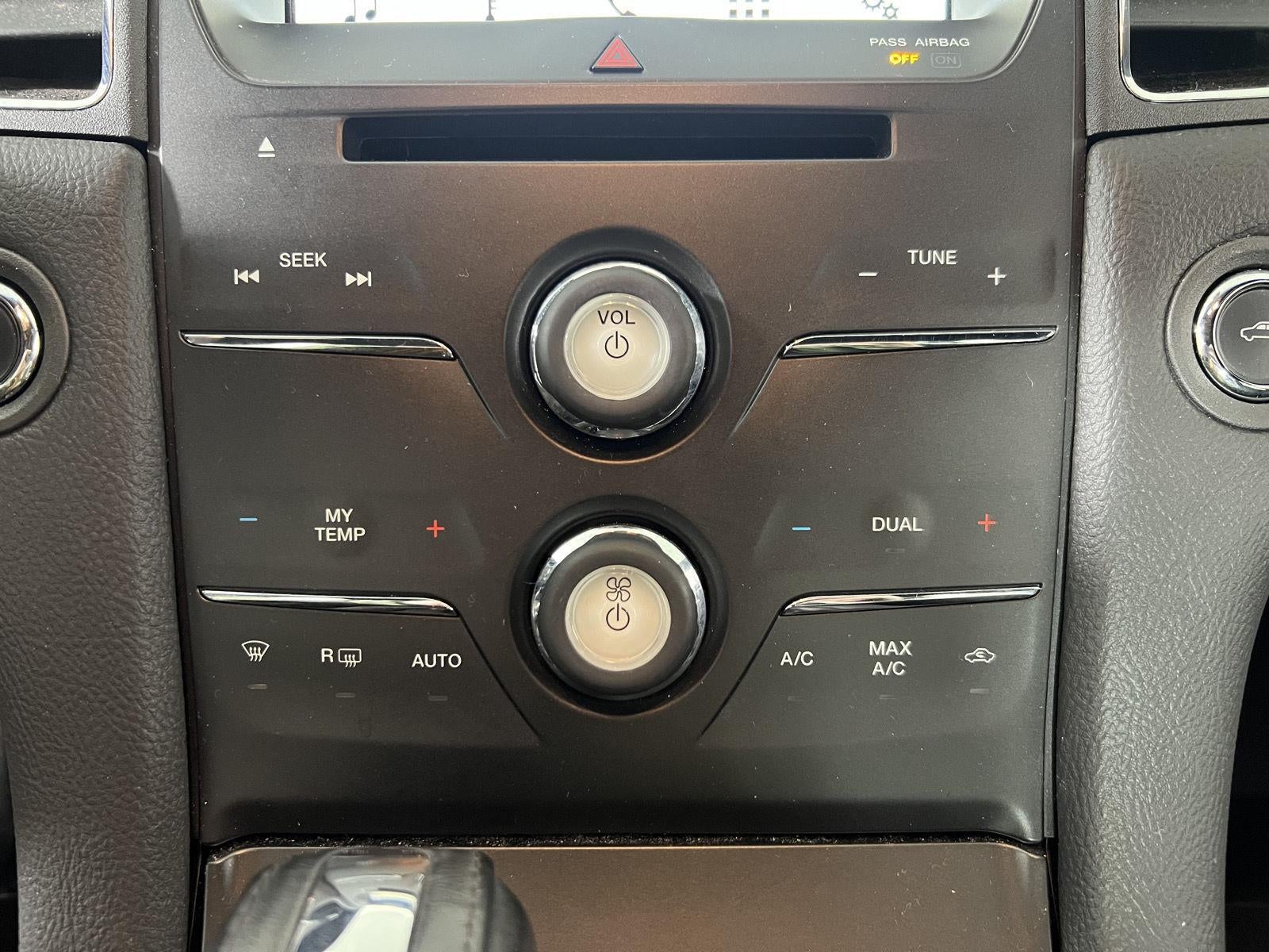 2018 Ford Taurus SEL