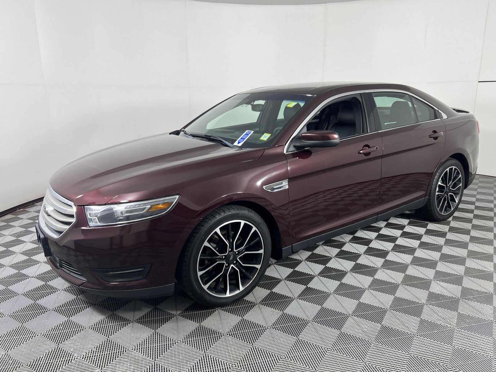2018 Ford Taurus SEL