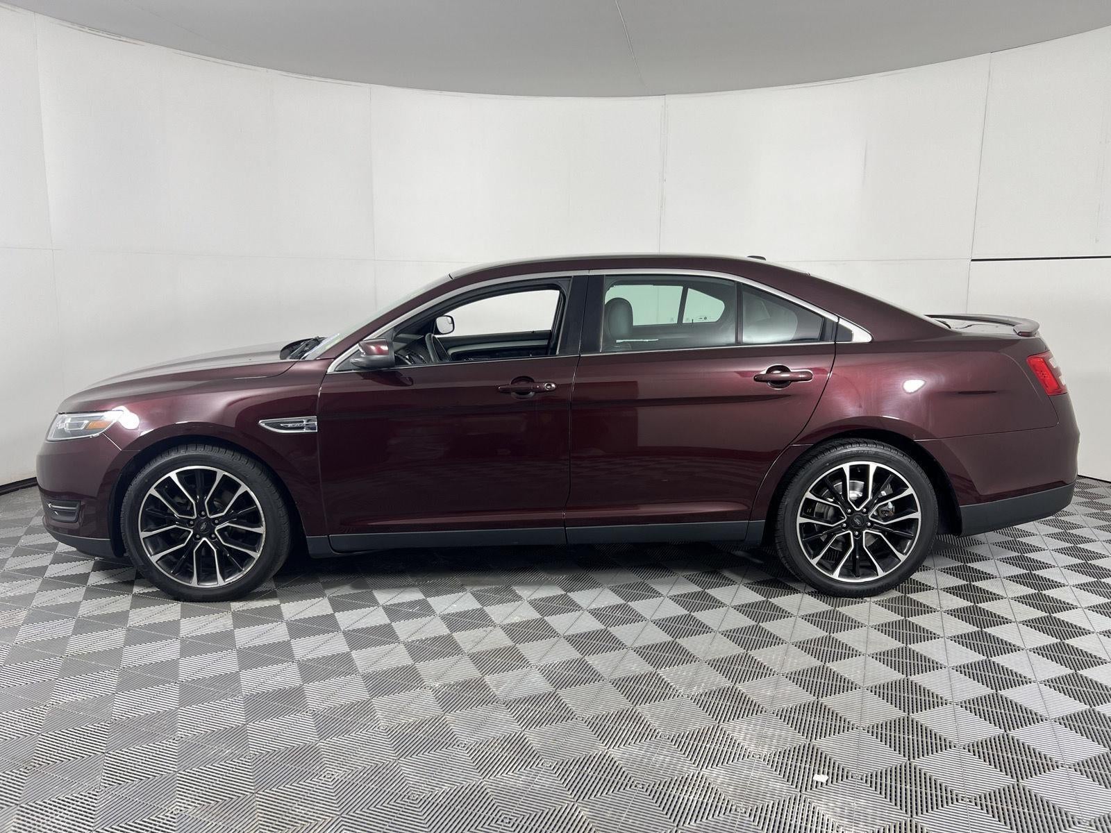 2018 Ford Taurus SEL