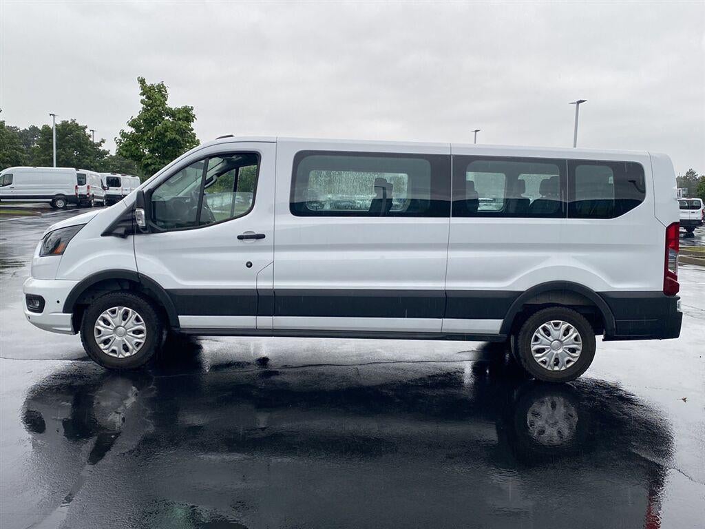 2026 Ford Transit Passenger Wagon XLT