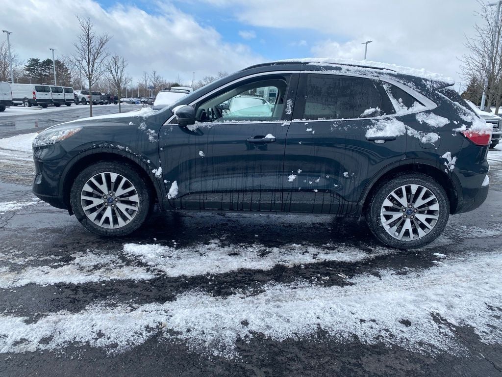 2022 Ford Escape Titanium
