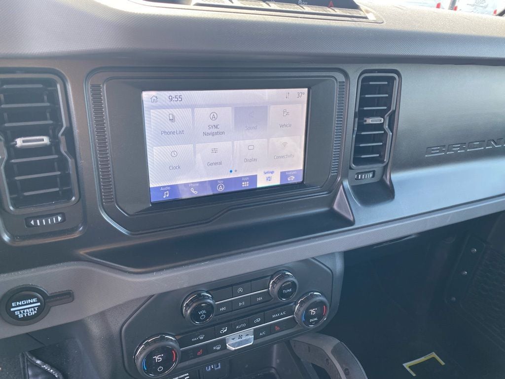 2023 Ford Bronco Base