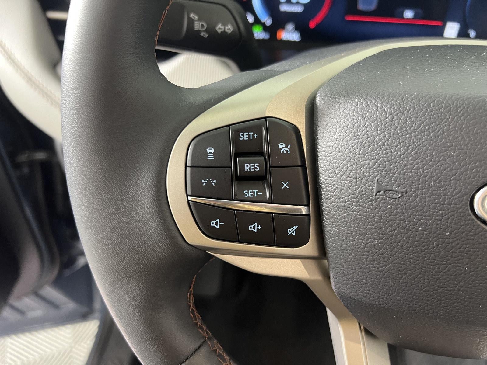 2026 Ford Explorer Active w/200A Pkg