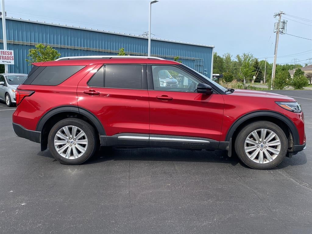 2025 Ford Explorer Platinum