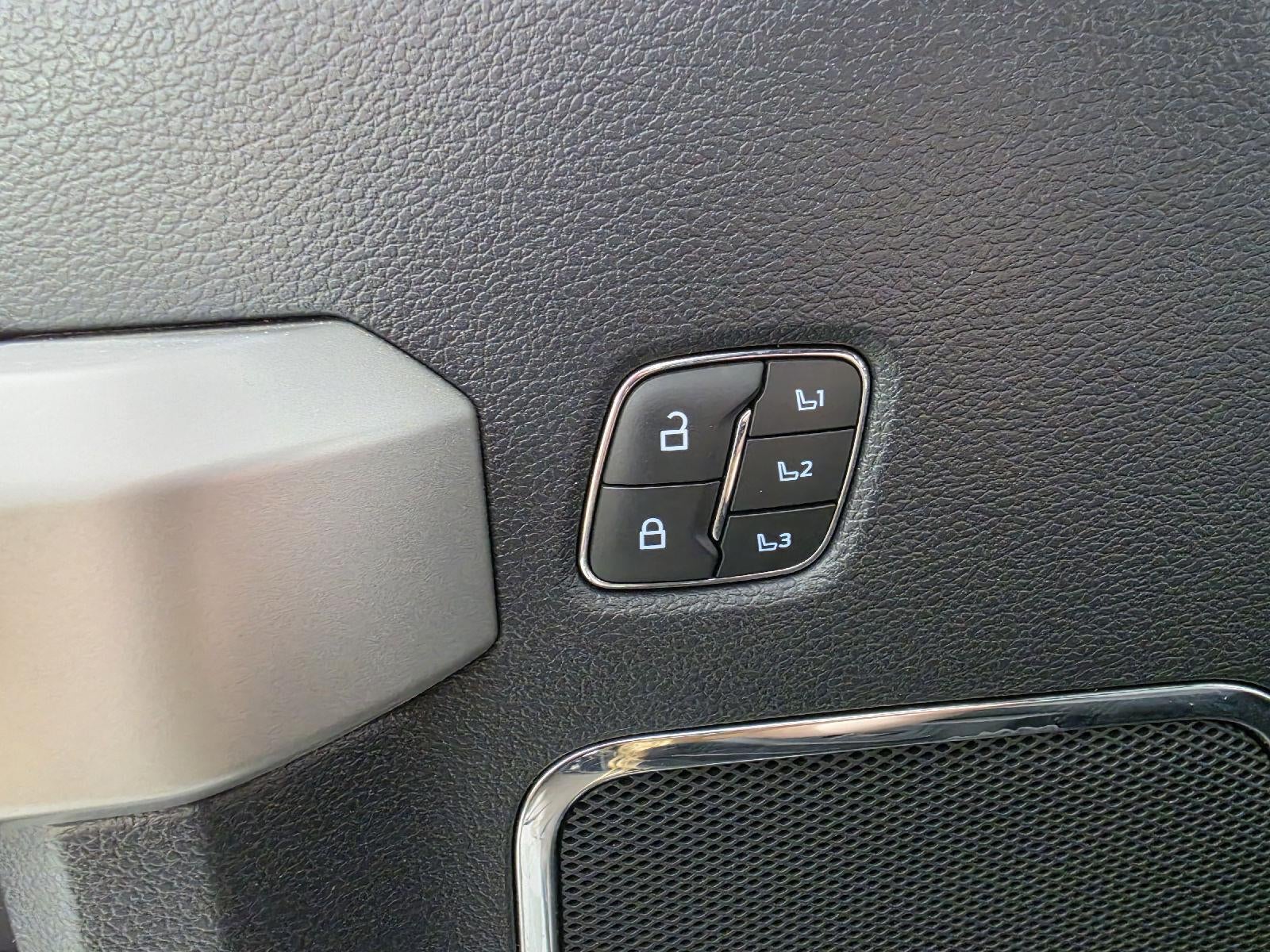 2022 Ford Super Duty F-250 SRW LARIAT