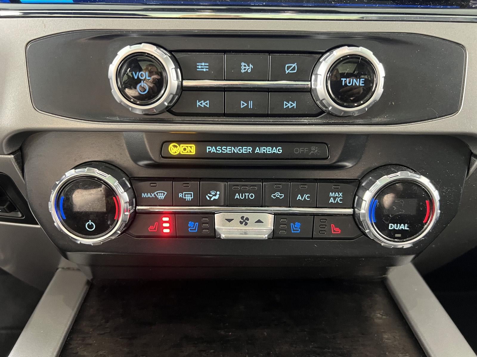 2022 Ford Super Duty F-350 Lariat