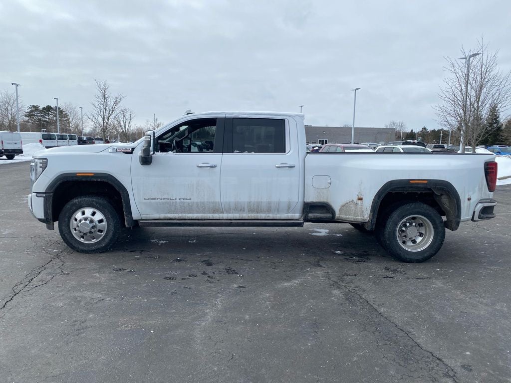 2024 GMC Sierra 3500HD Denali
