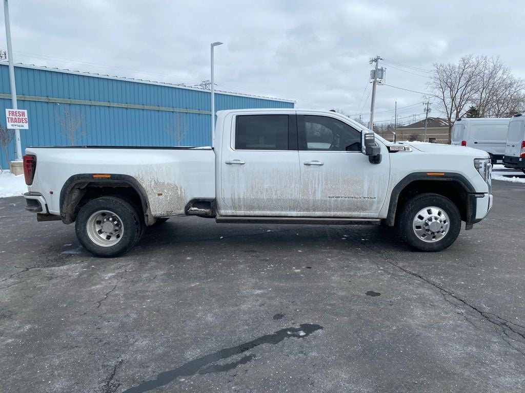 2024 GMC Sierra 3500HD Denali