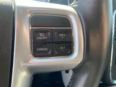 2013 Chrysler Town & Country Touring