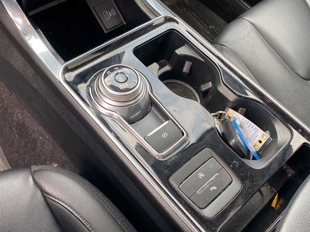 2020 Ford Edge Titanium