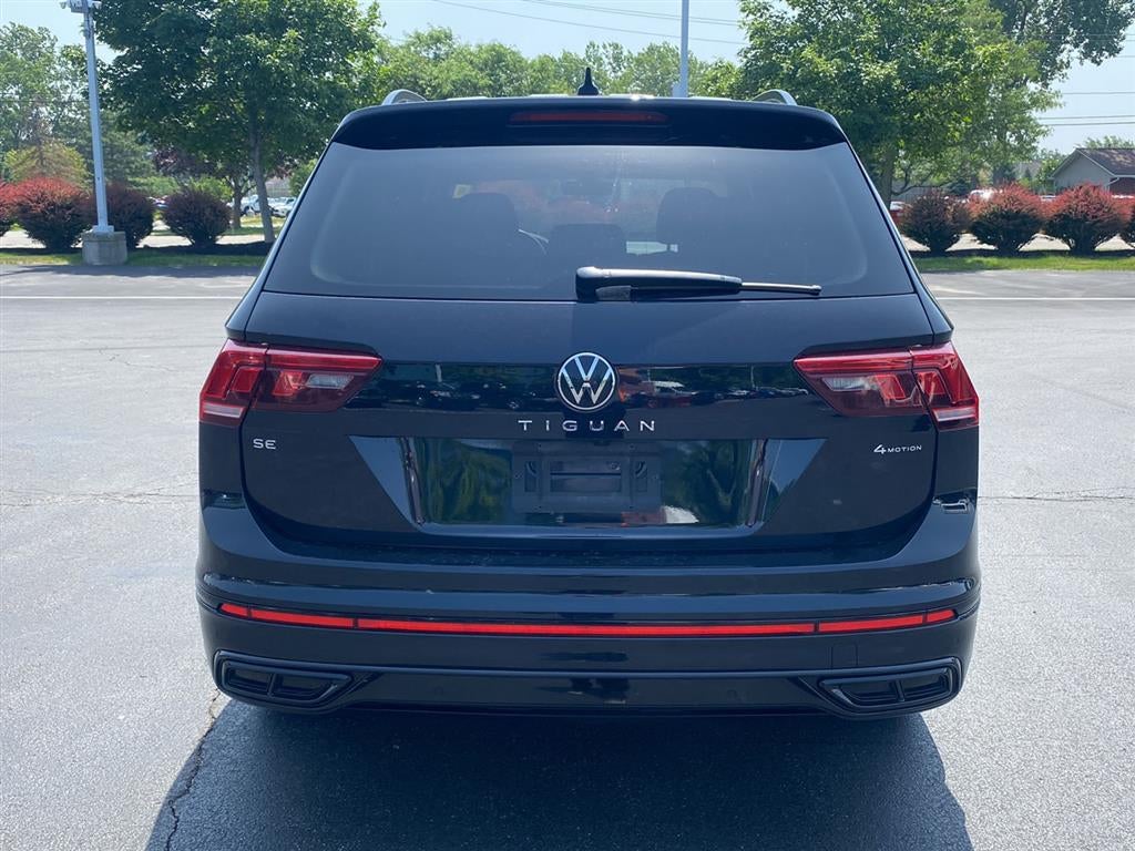 2023 Volkswagen Tiguan SE R-Line Black