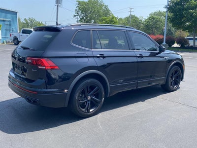 2023 Volkswagen Tiguan SE R-Line Black