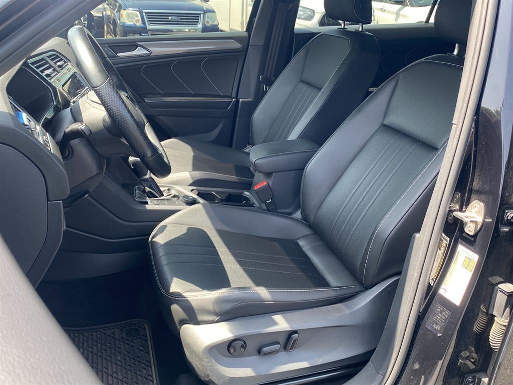 2023 Volkswagen Tiguan SE R-Line Black