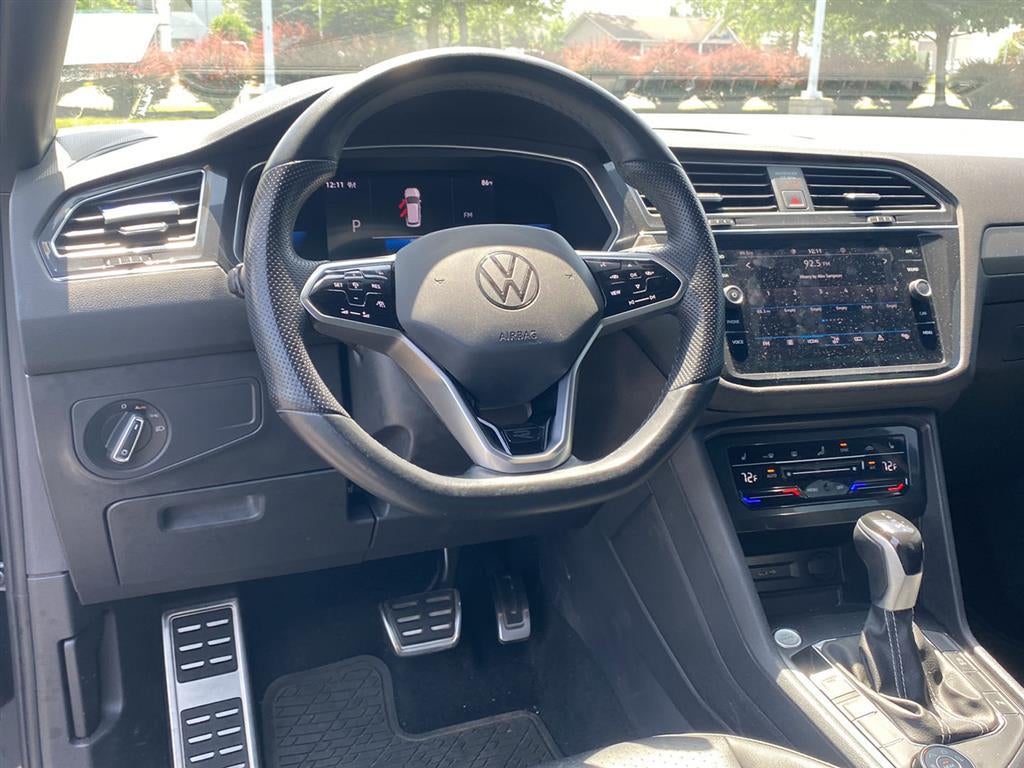 2023 Volkswagen Tiguan SE R-Line Black