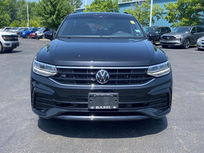 2023 Volkswagen Tiguan SE R-Line Black