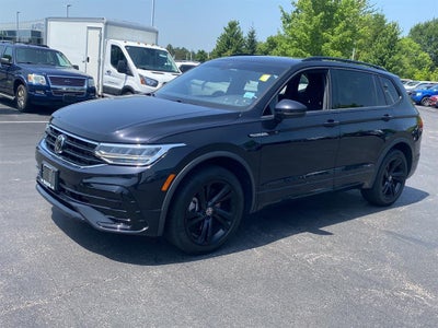 2023 Volkswagen Tiguan SE R-Line Black