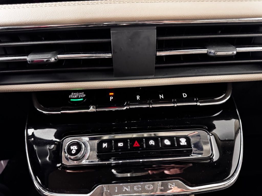 2025 Lincoln Corsair Premiere