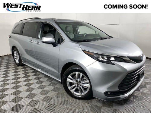 2025 Toyota Sienna XLE