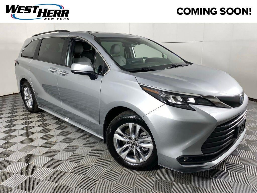 2025 Toyota Sienna XLE