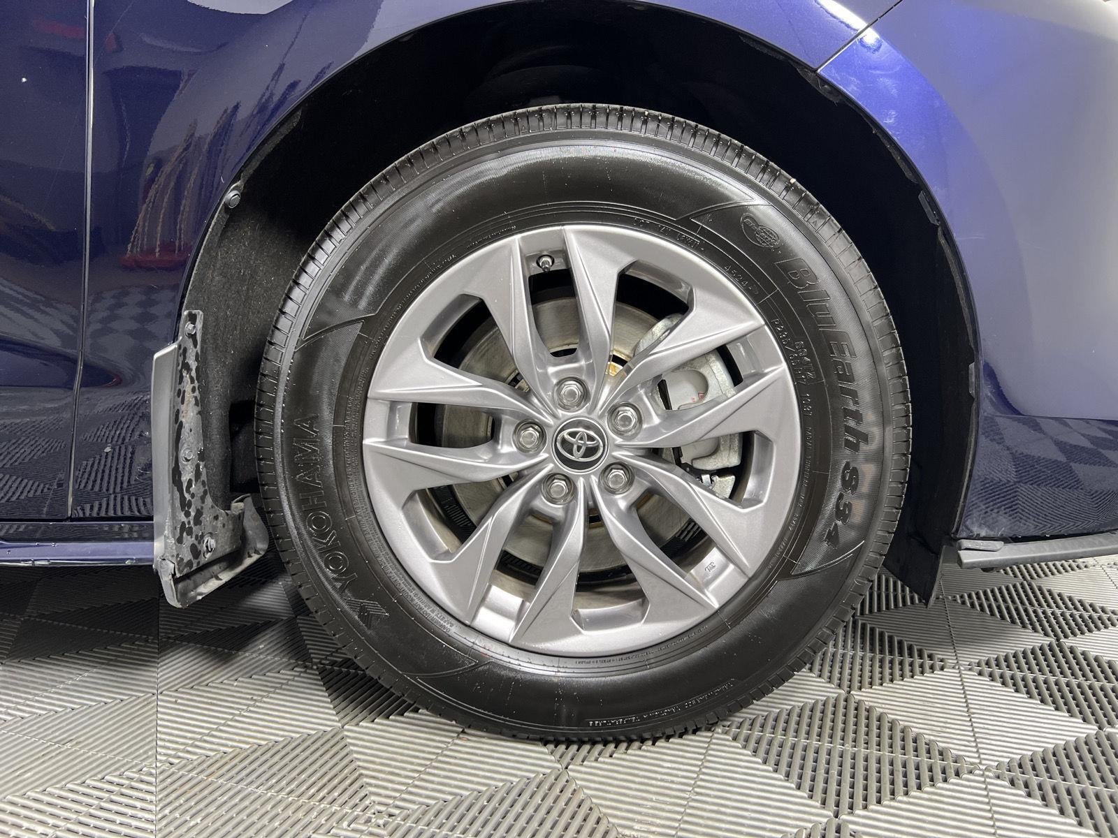 2025 Toyota Sienna XLE 7-Passenger
