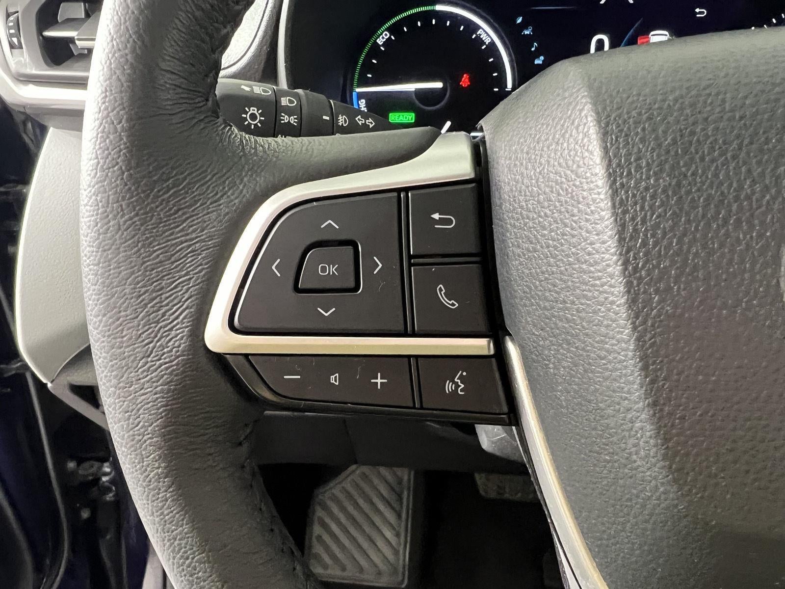 2025 Toyota Sienna XLE 7-Passenger