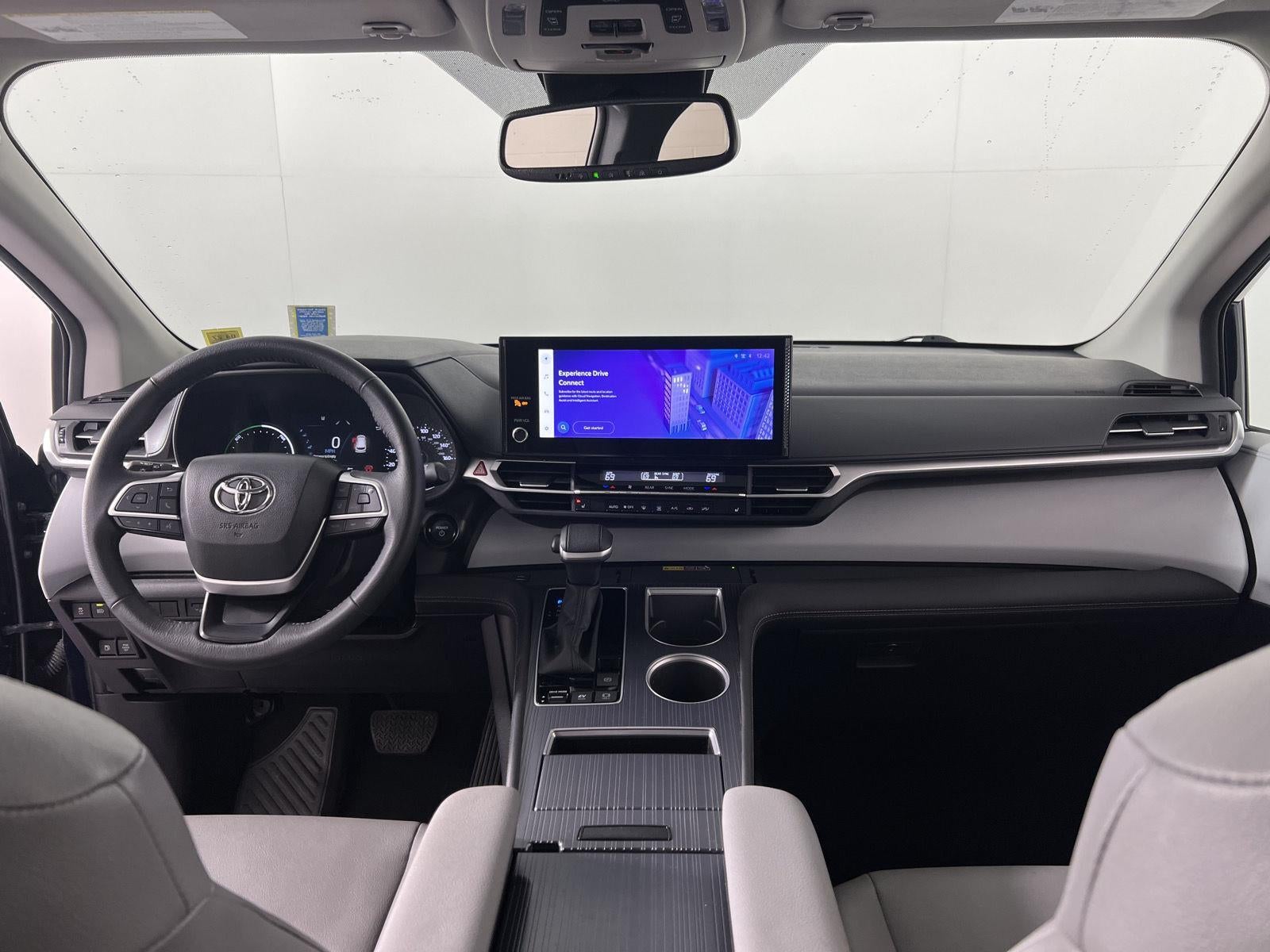 2025 Toyota Sienna XLE 7-Passenger