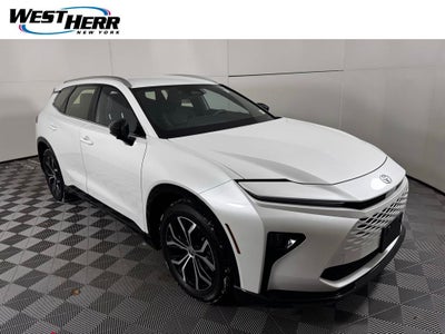 2025 Toyota Crown Signia XLE