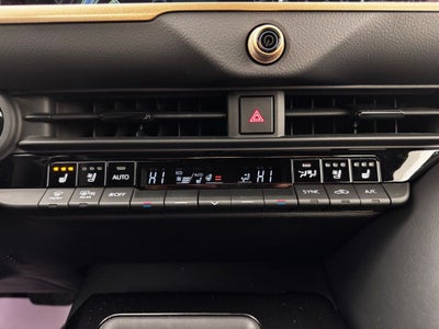 2025 Toyota Crown Signia XLE