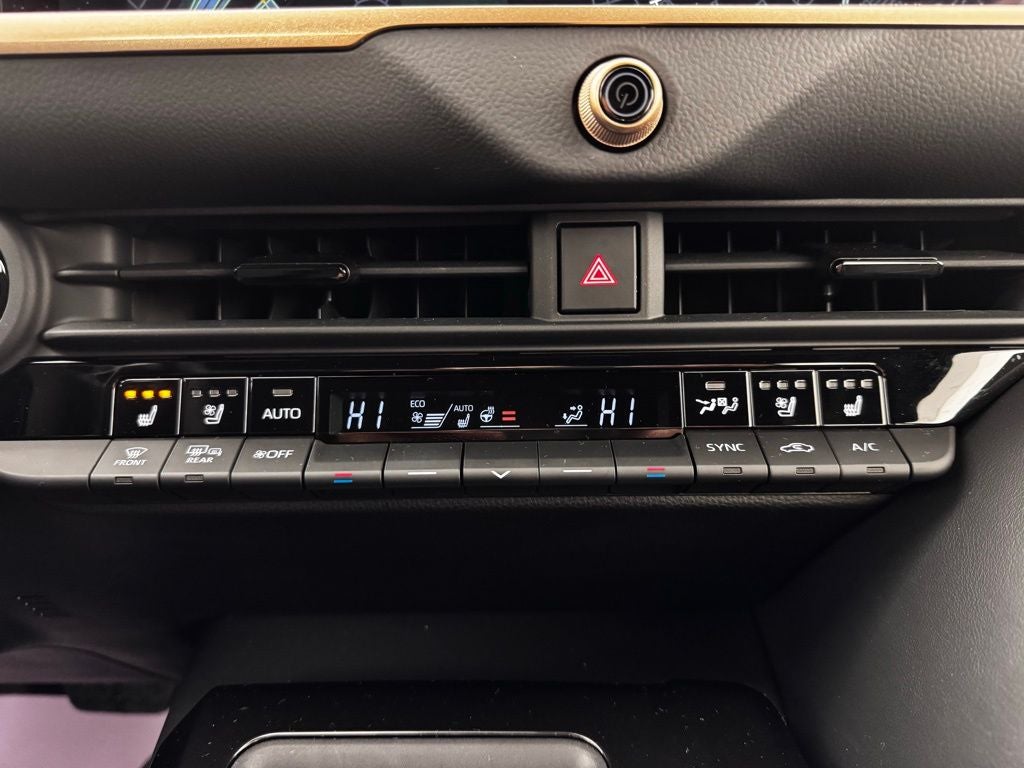 2025 Toyota Crown Signia XLE