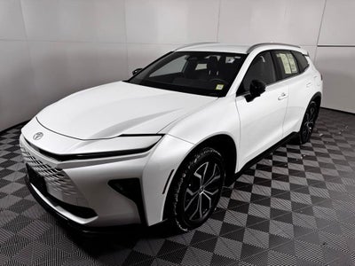 2025 Toyota Crown Signia XLE