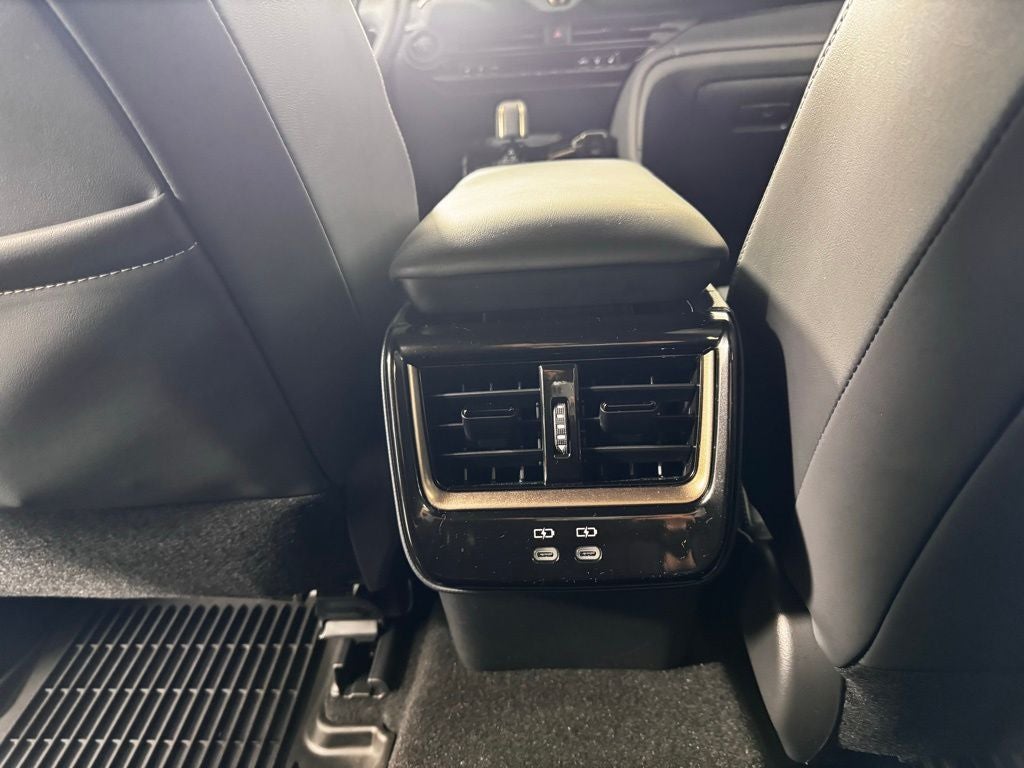 2025 Toyota Crown Signia XLE