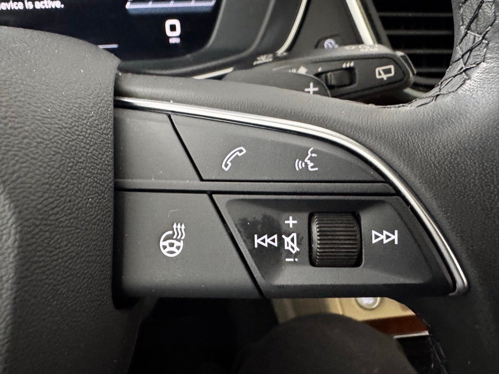 2023 Audi Q5 45 S line Prestige quattro